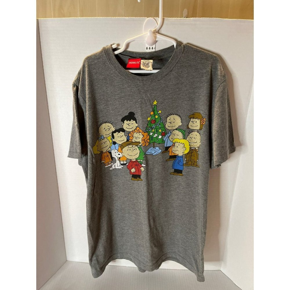 Peanuts Christmas Tshirt No Size Tag For Older Child
